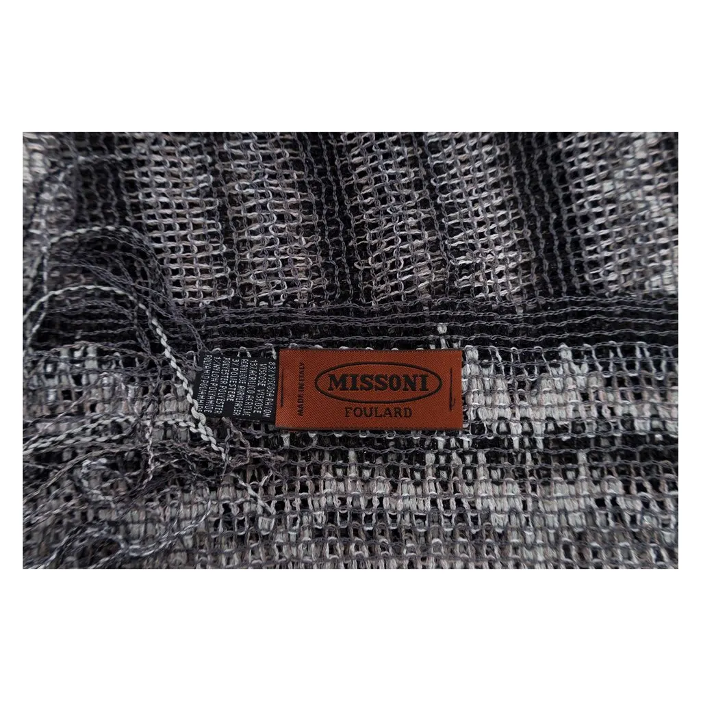 Missoni Chevron Knit Foulard - '10s Black Good - Model View