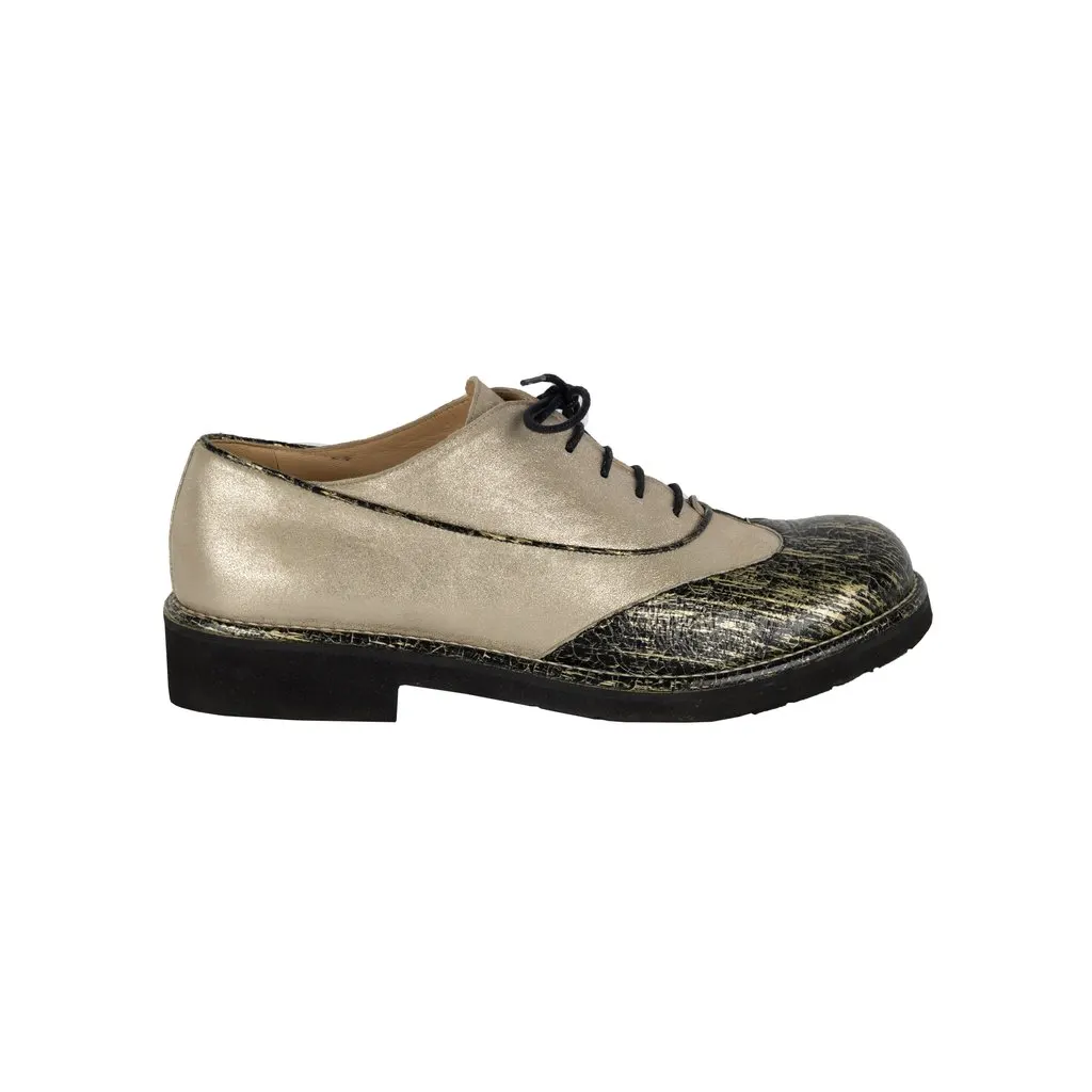 Chanel Two-tone Shimmer Lace-up Oxford Shoes - '10s Black Lace Good - Front View