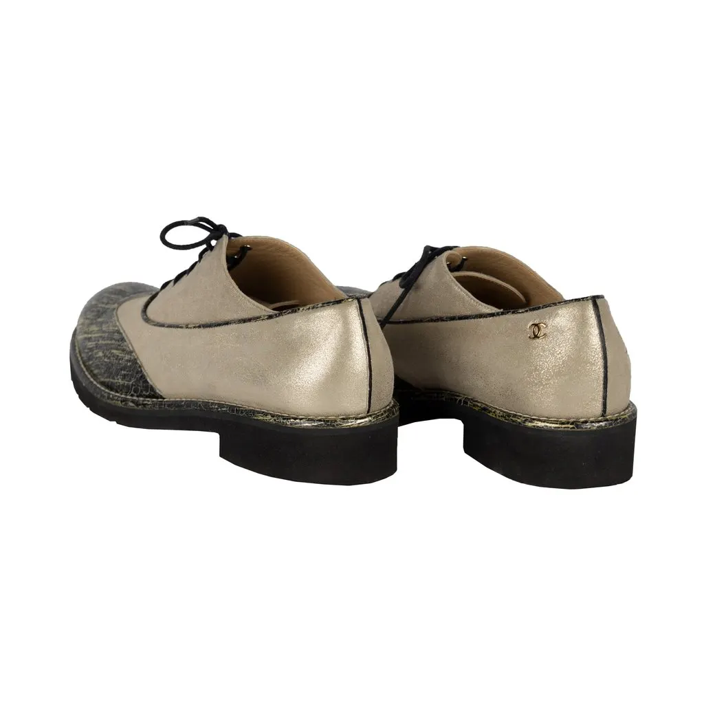 Chanel Two-tone Shimmer Lace-up Oxford Shoes - '10s Black Lace Good - Inside View