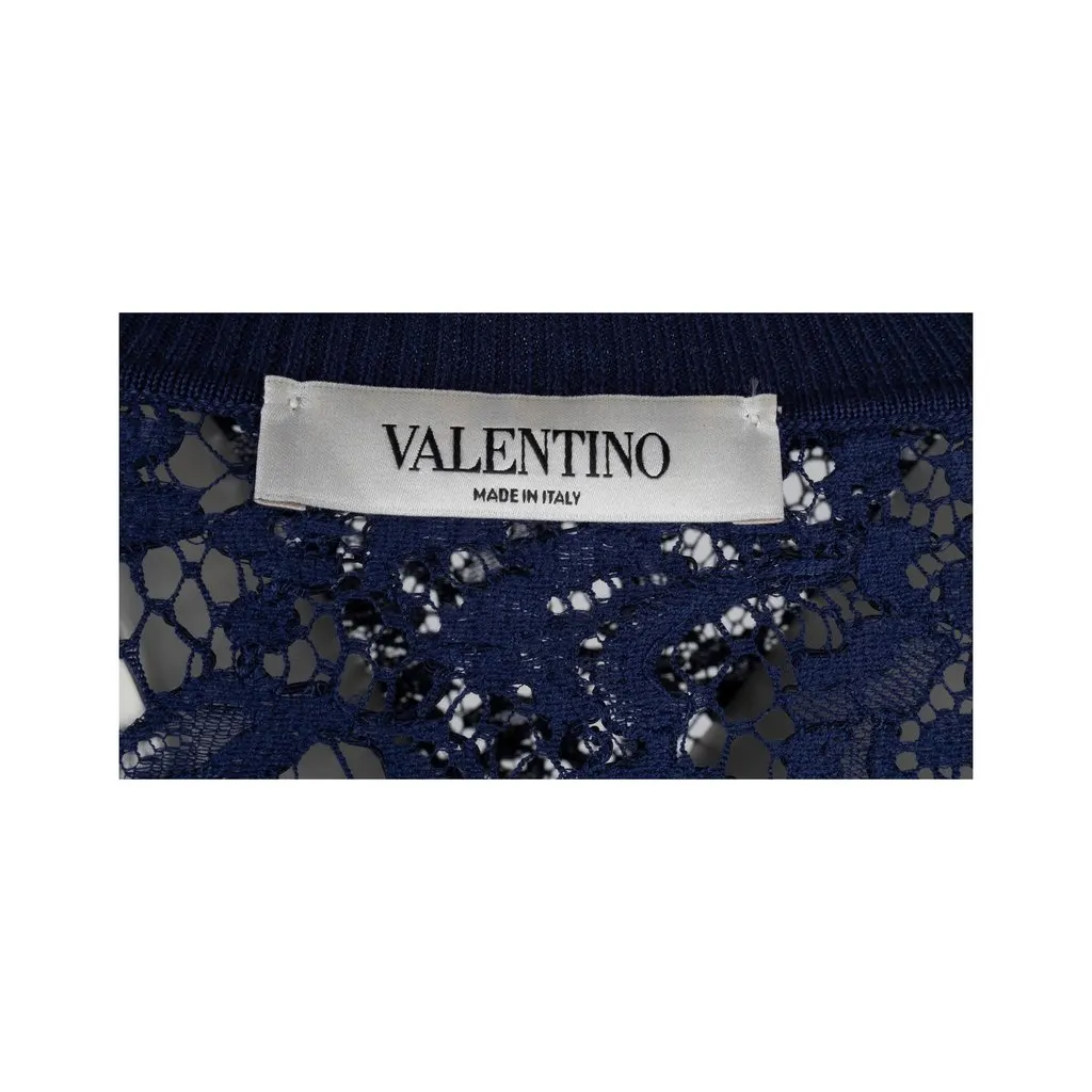 Valentino Lace Top - '10s Navy Lace Good - Model View
