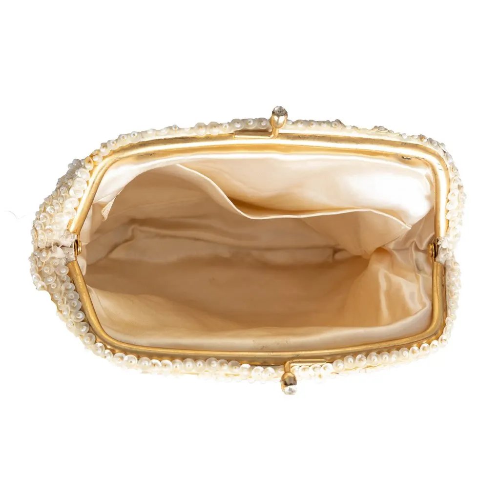 Unsigned Hand-made Beaded Clutch - '90s White Good - Model View