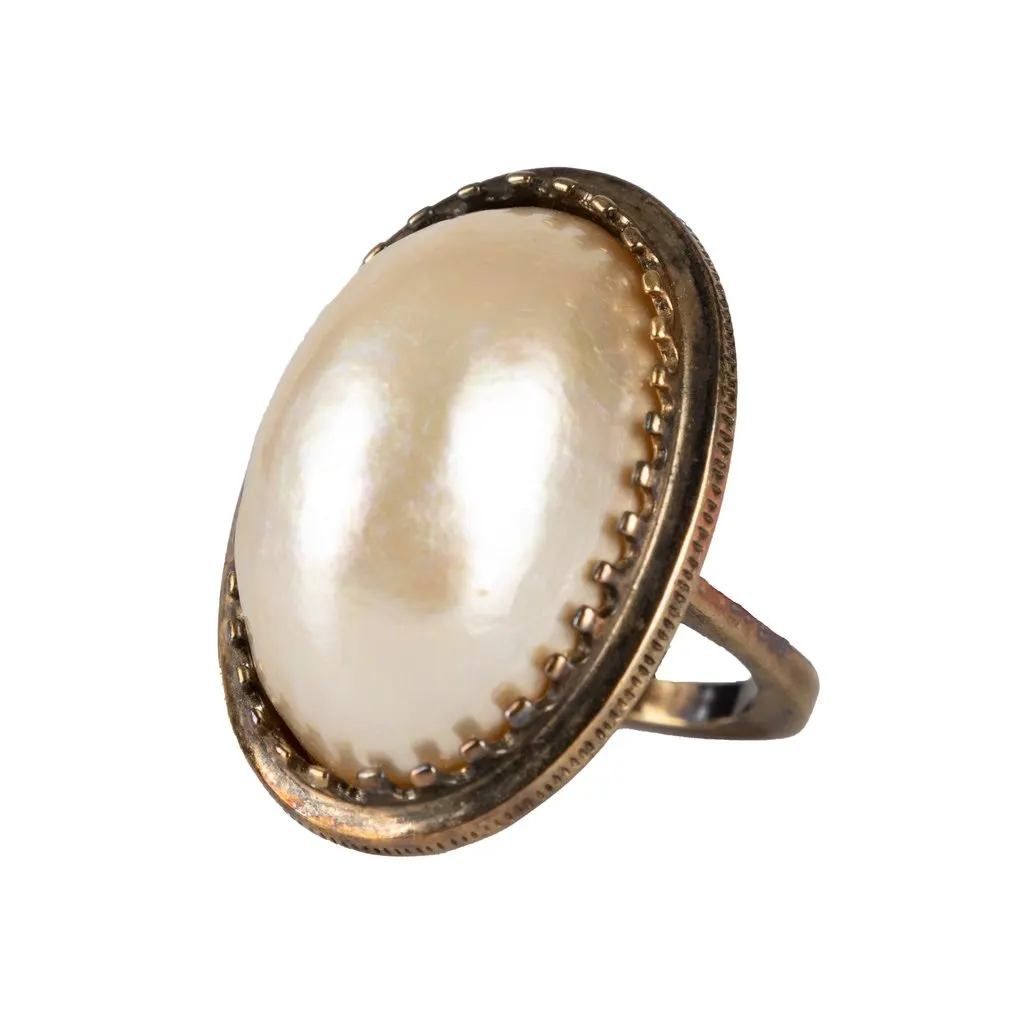 Unsigned Vintage Faux Pearl Ring - '90s Red Good - Inside View