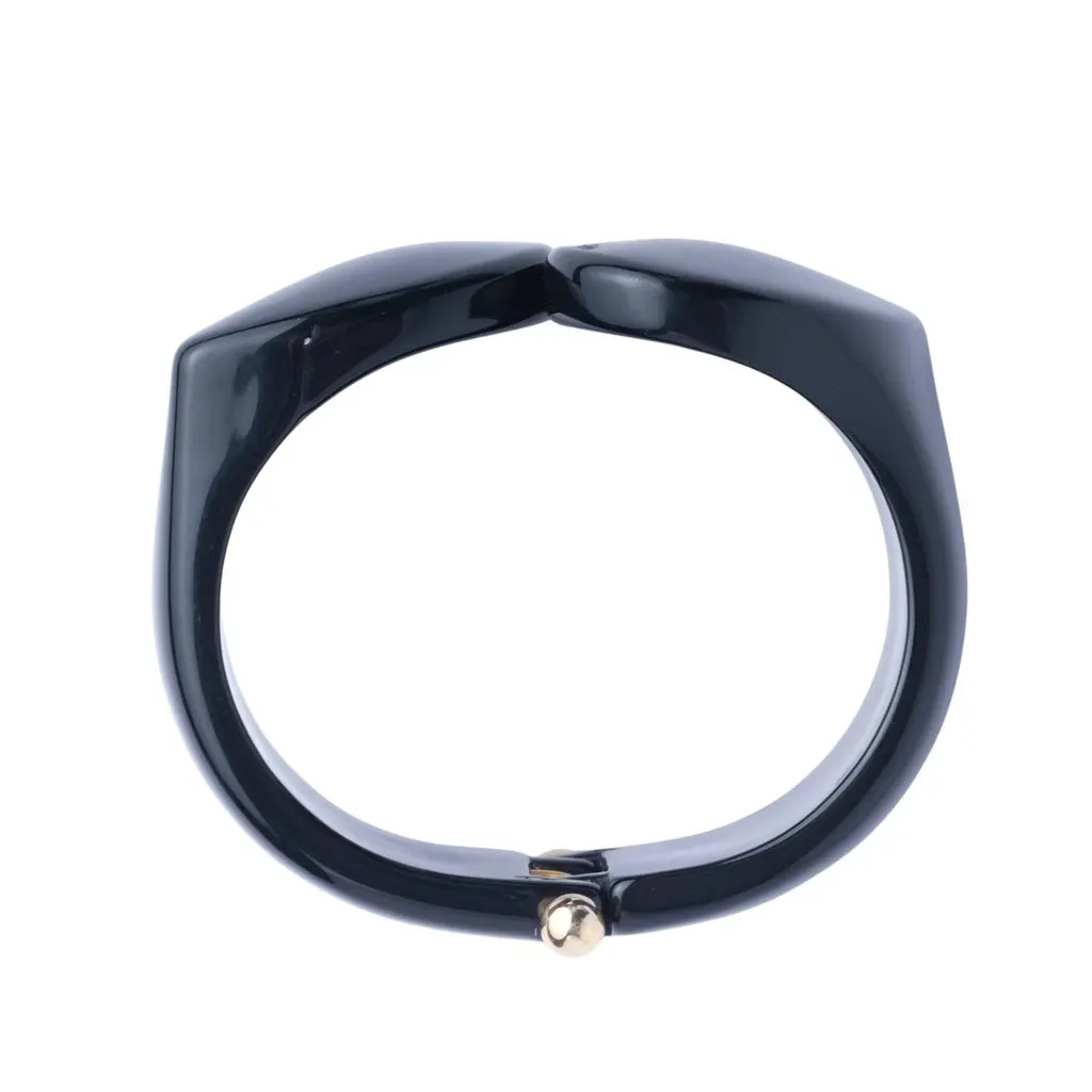 Unsigned Sculptural Black Resin Cuff with Gold-Tone Closure - '00s Black Good - Model View
