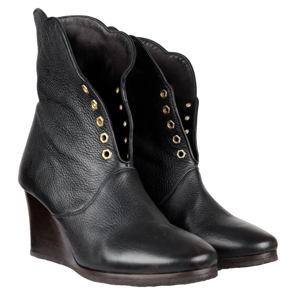 Chloé Eyelet Ankle Boots - '10s Black Leather Good - Back View