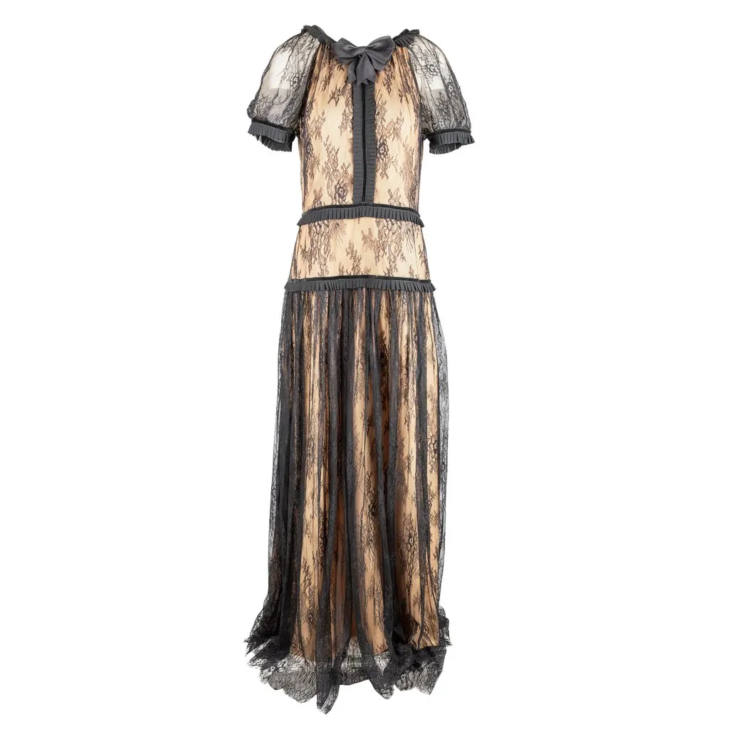 Unsigned Dress - '10s Black Lace Good - Front View