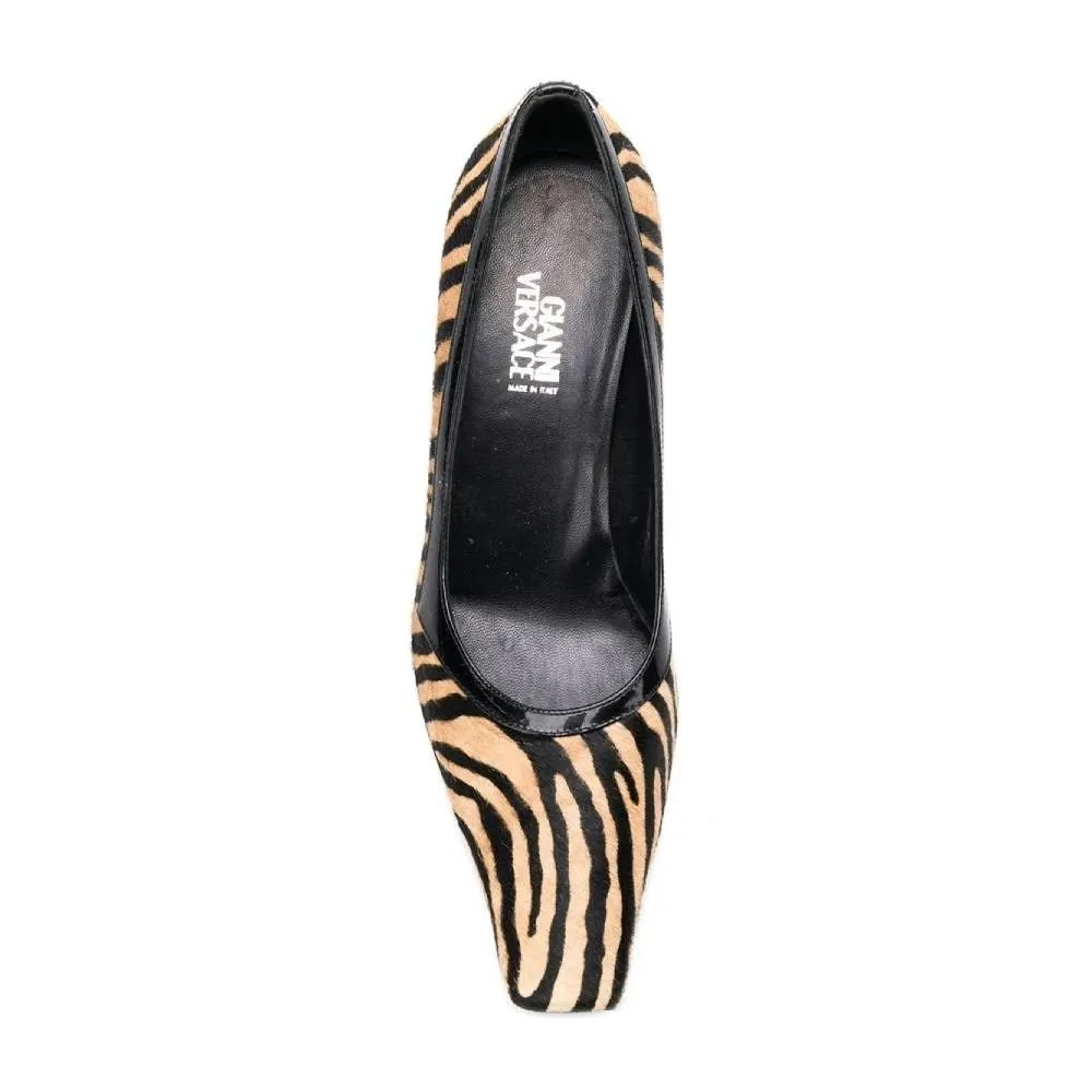 Gianni Versace Animalier Pumps - '00s Black Leather Good - Model View