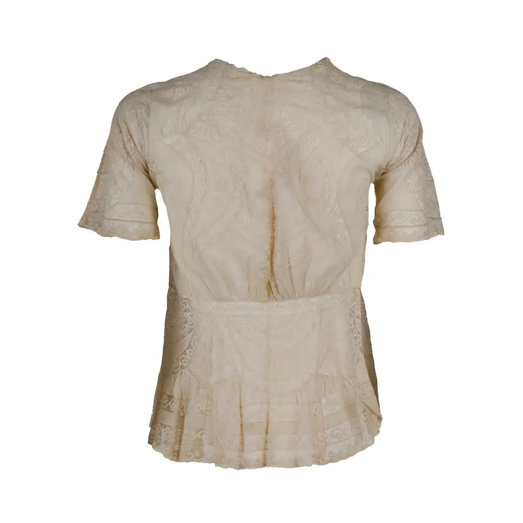Unsigned Embroidered Lace Top - '00s Red Lace Good - Back View