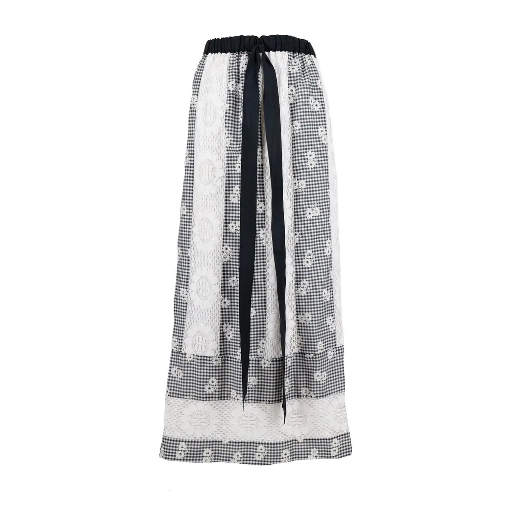 Unsigned Vintage Cotton Long Skirt - '70s Black Cotton Good - Front View