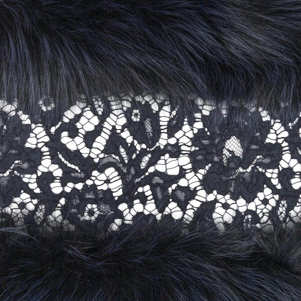 Valentino Lace and Fur Scarf - '10s Navy Lace Good - Inside View
