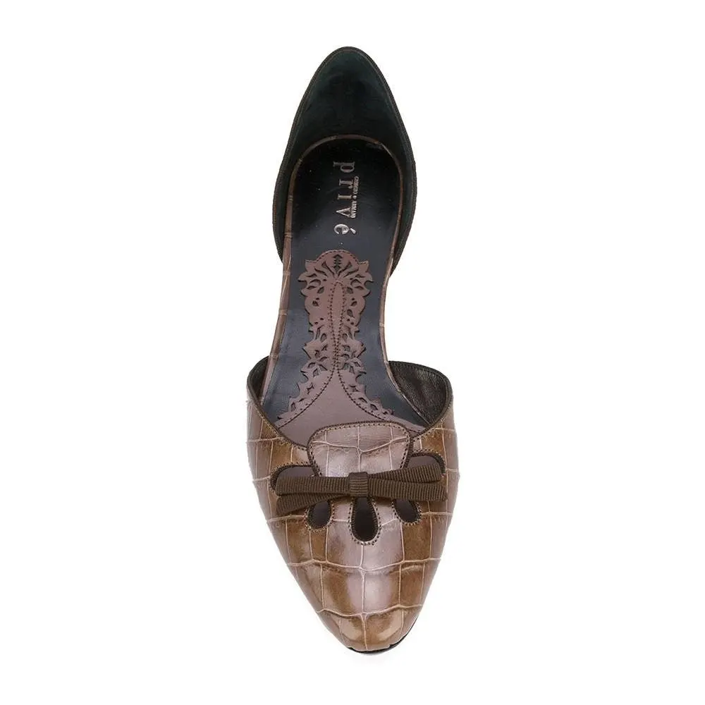 Giorgio Armani Brown Leather Flat Shoes - 2000s Brown Leather Good - Model View
