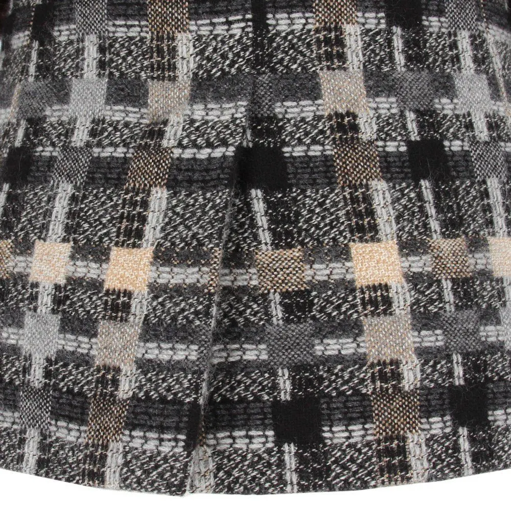 Chanel Grey and Beige Wool Jacket - 2000s Beige Wool Good - Model View