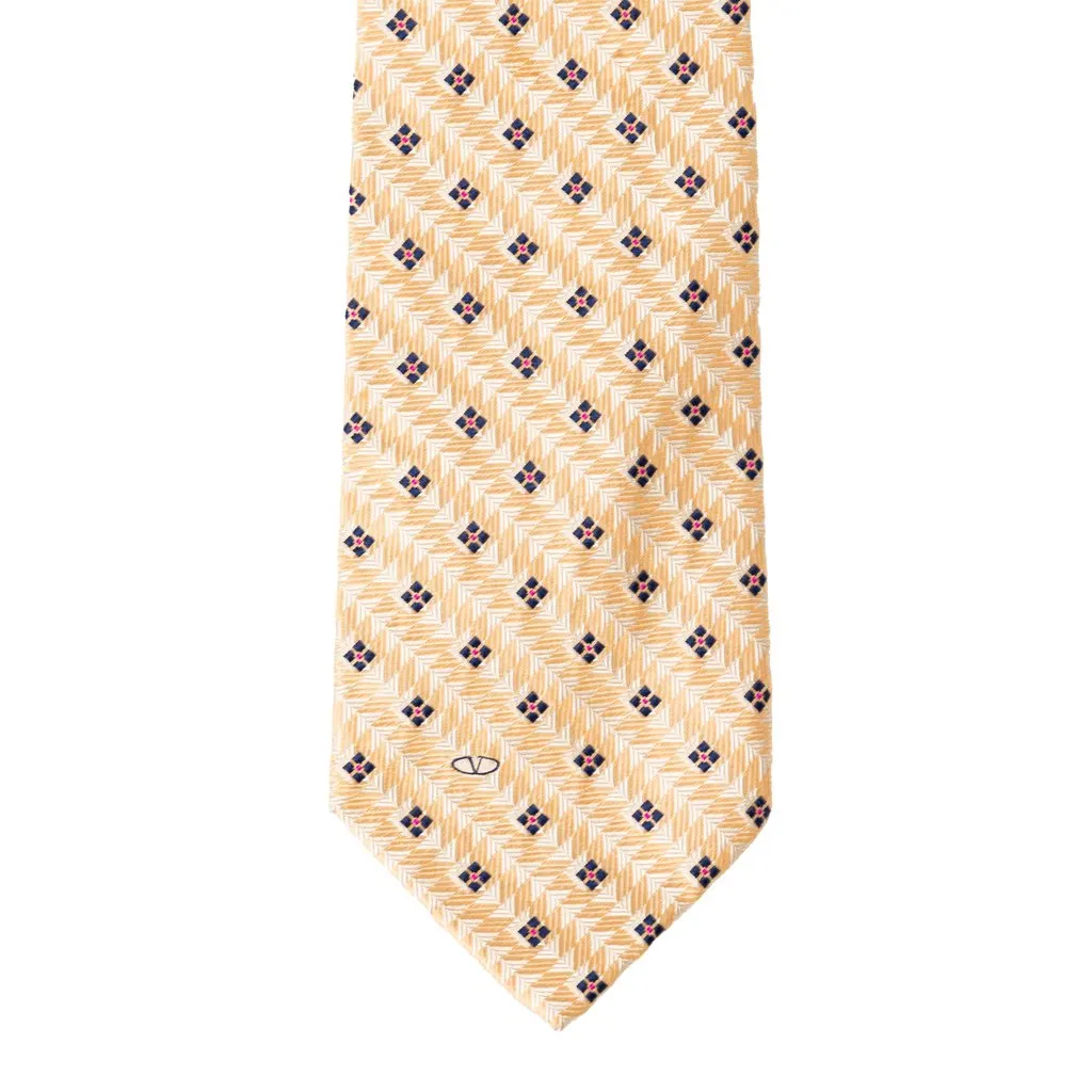 Valentino Set of Ties - '10s Beige Silk Good - Model View