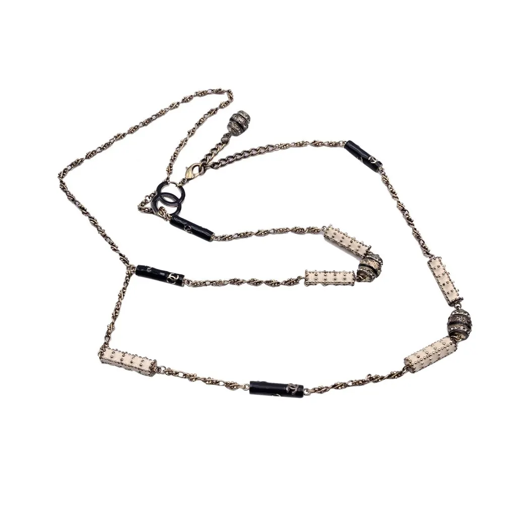 Chanel Necklace Gold Lace Good - Front View