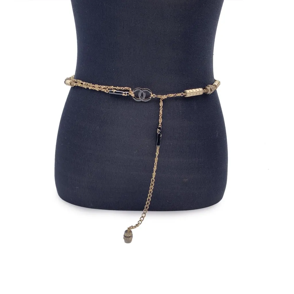 Chanel Necklace Gold Lace Good - Inside View