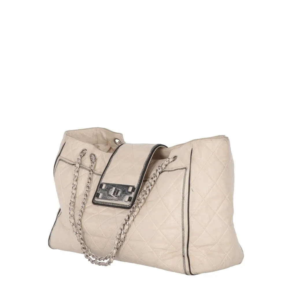 Chanel Beige Matelassé Leather Tote - 2000s Beige Leather Good - Back View