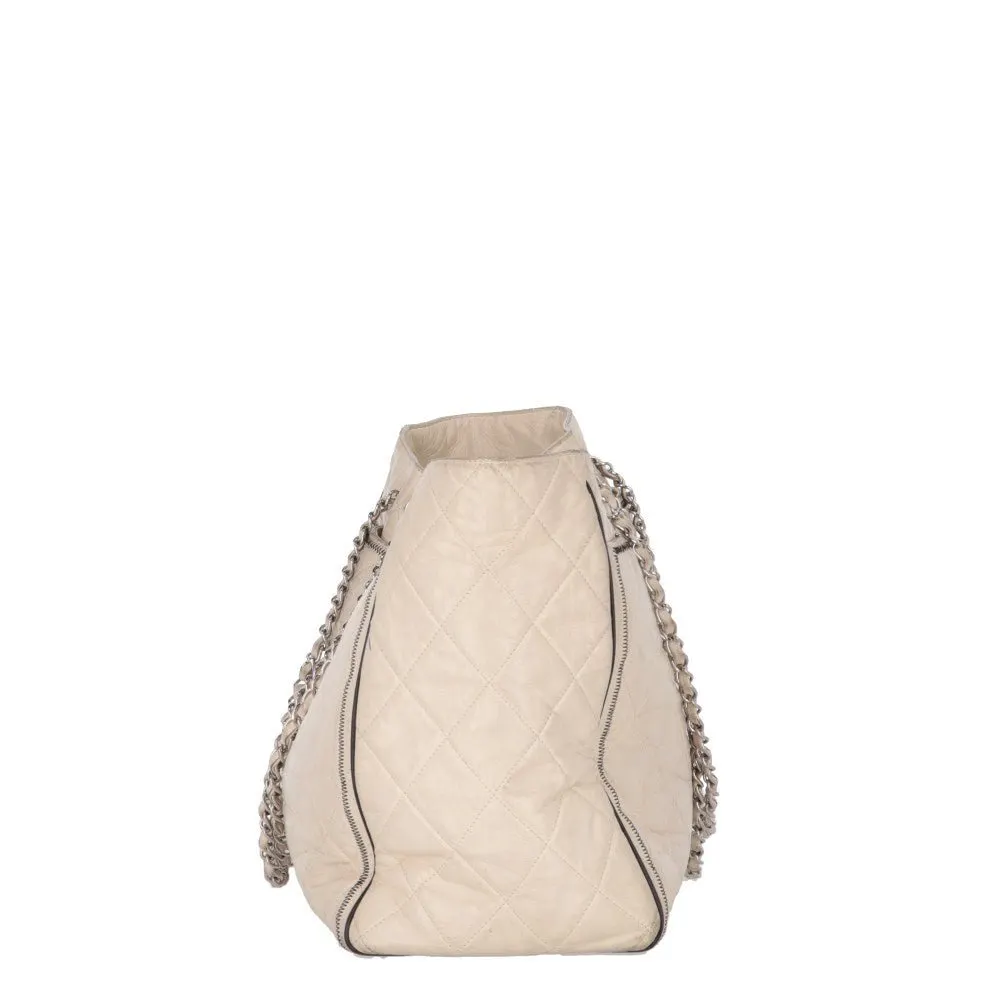 Chanel Beige Matelassé Leather Tote - 2000s Beige Leather Good - Model View