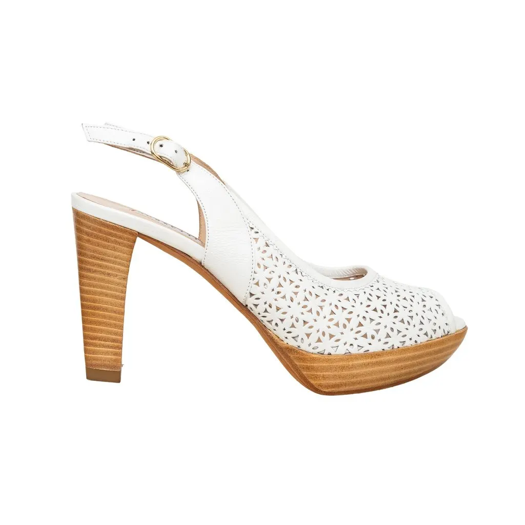Unsigned Fratelli Rossetti Perforated Leather Heel Sandals - '10s Brown Leather Good - Front View