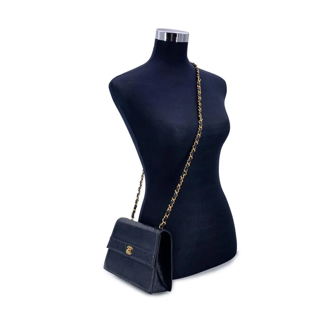 Chanel Crossbody Bag Vintage Trapezio Black Leather Good - Back View