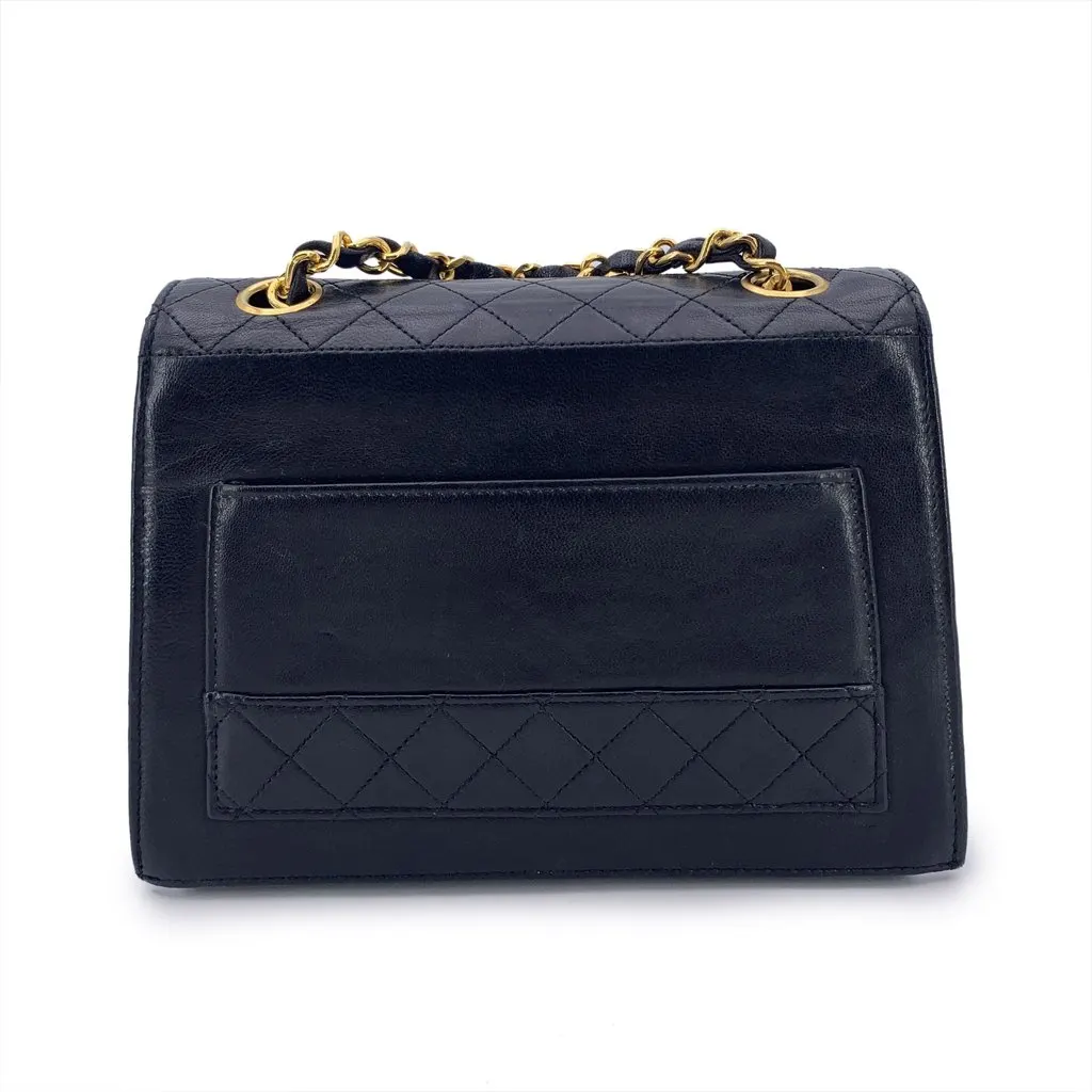 Chanel Crossbody Bag Vintage Trapezio Black Leather Good - Inside View