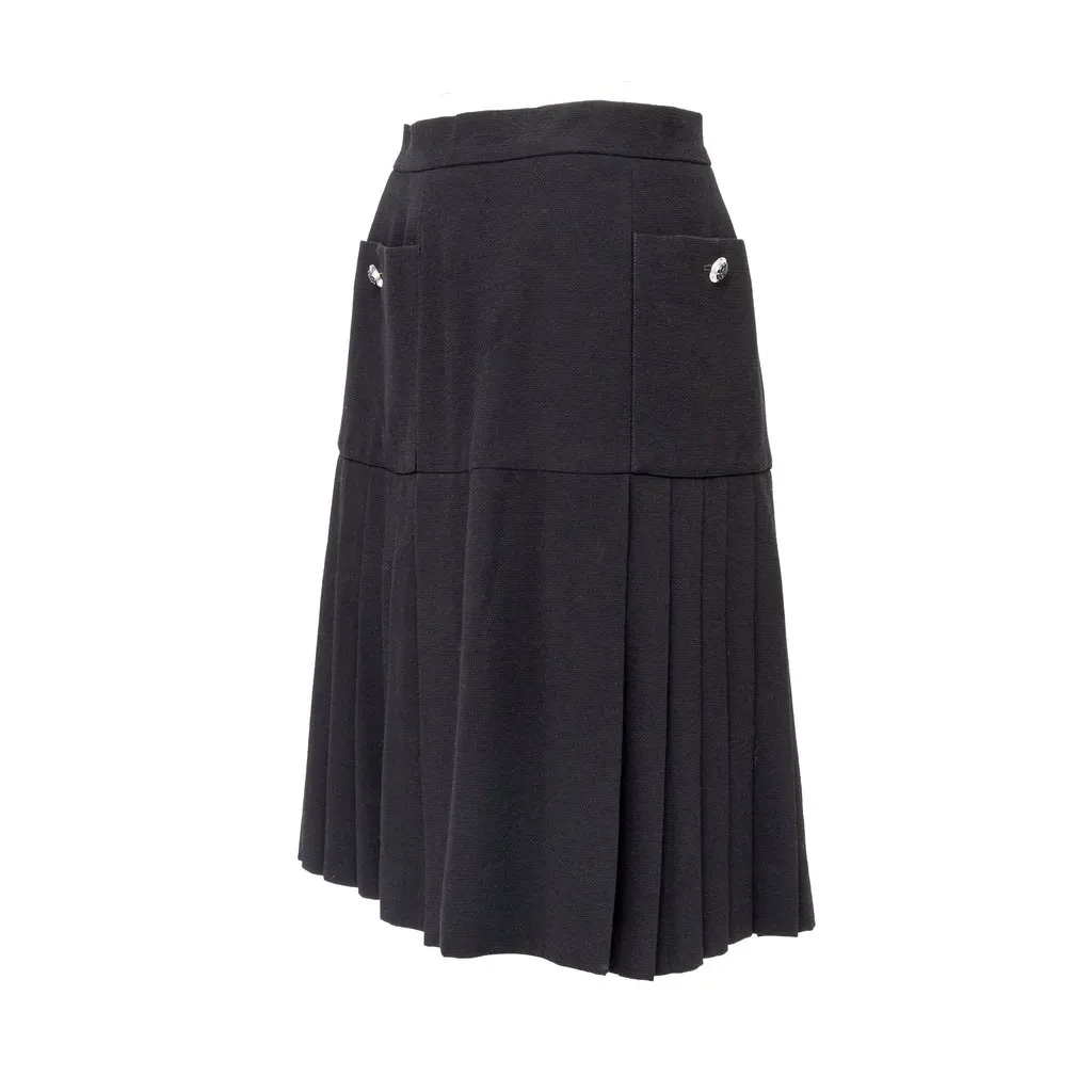 Chanel Boutique Pleated Skirt - '00s Camel Wool Good - Back View