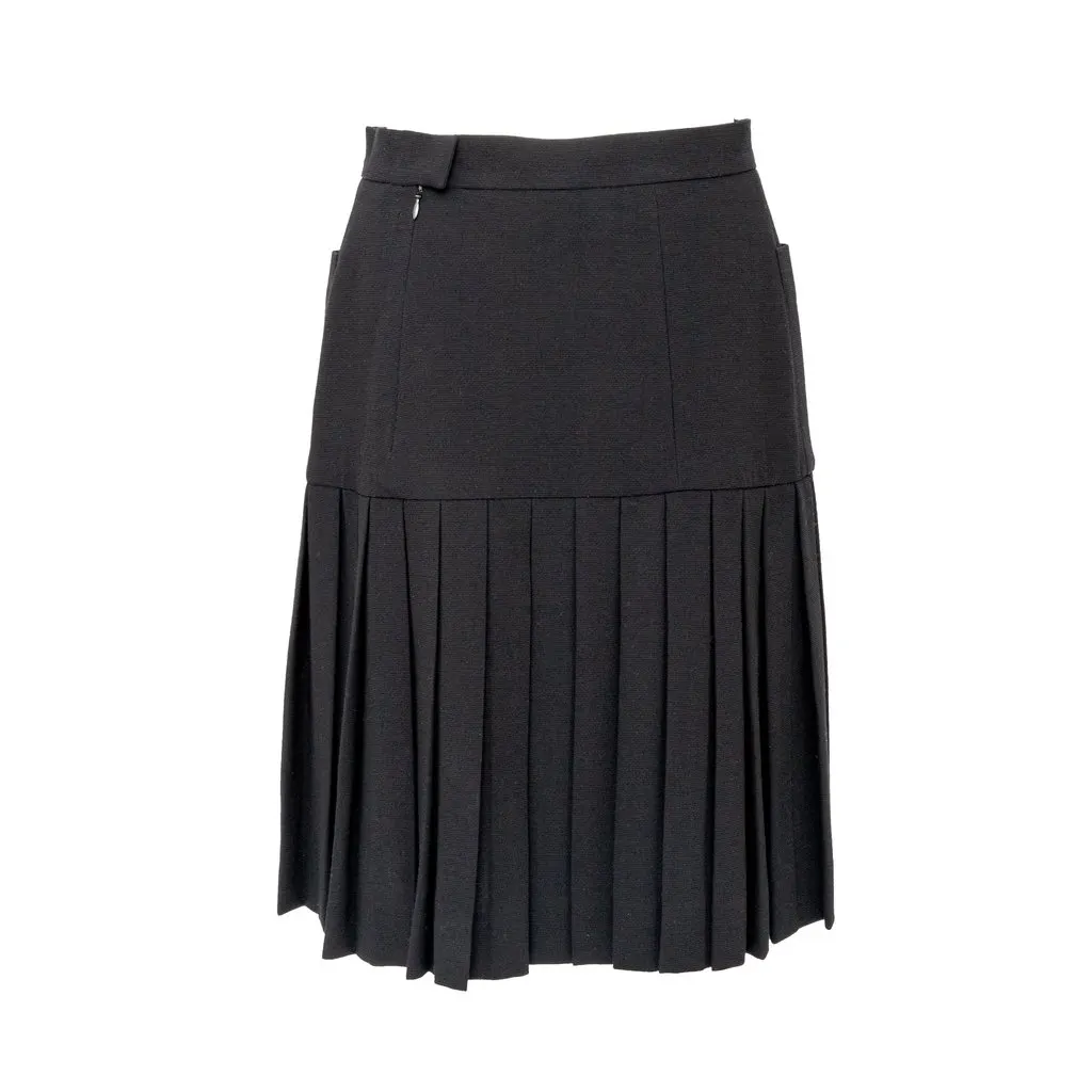 Chanel Boutique Pleated Skirt - '00s Camel Wool Good - Box View