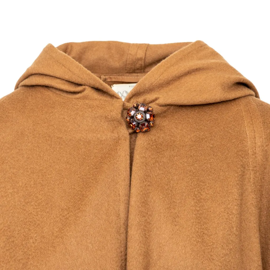 Unsigned Antonio Di Melfi Cape - '90s MultiColor Wool Good - Model View
