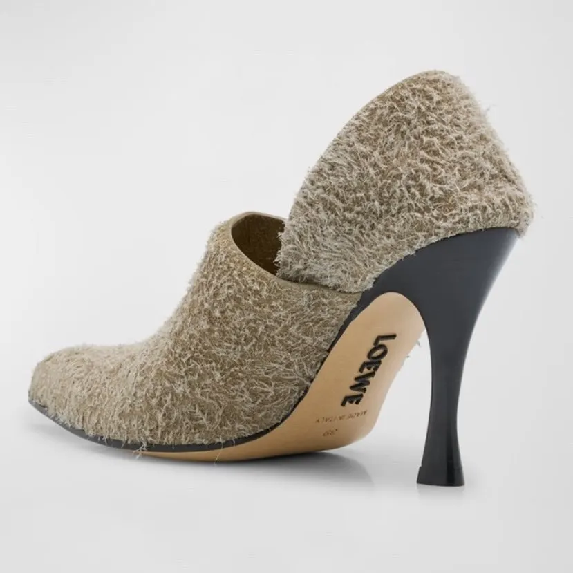 Loewe Loewe Cómic Folded Pumps Khaki Suede Never worn, with tag - Box View