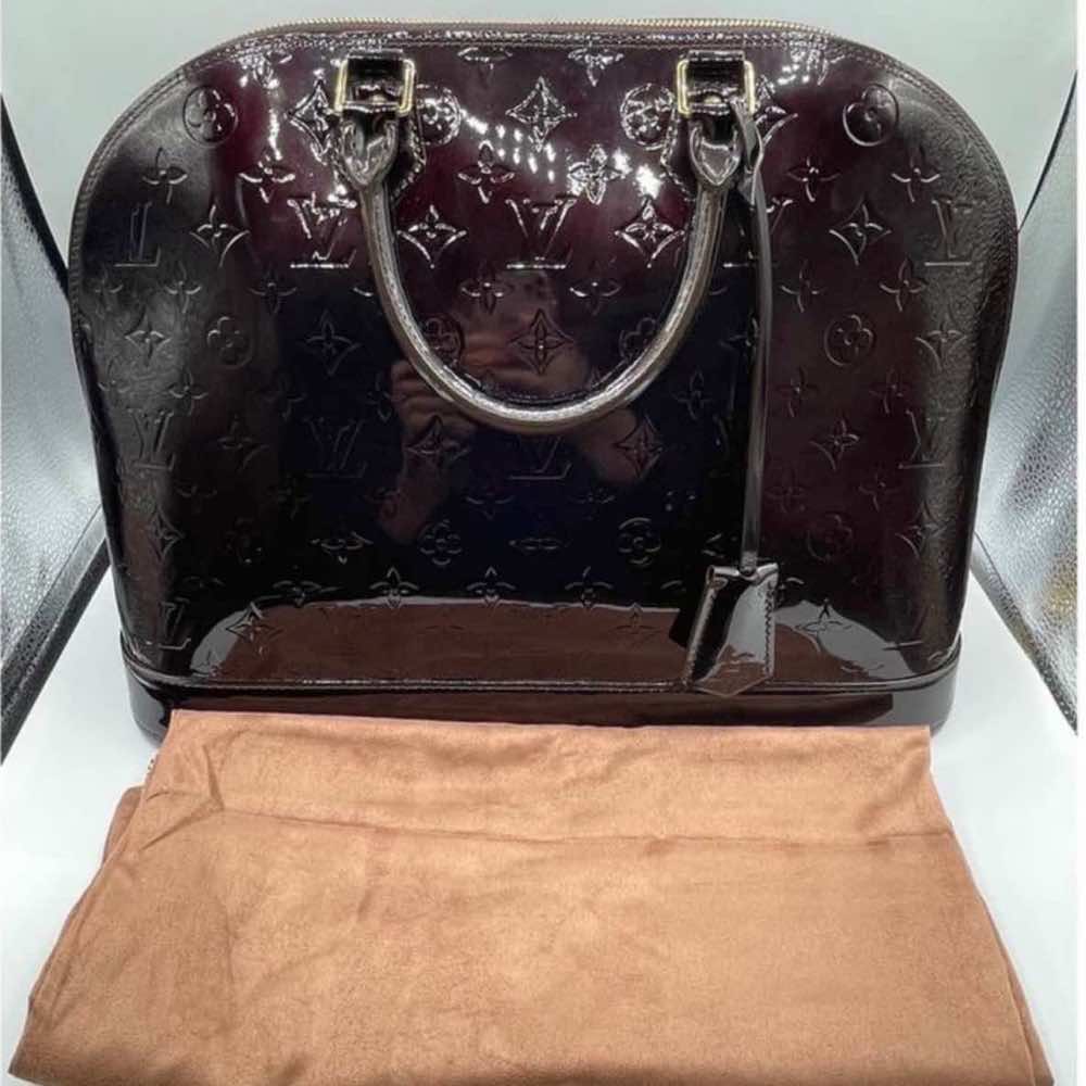Louis Vuitton Alma Burgundy Leather Gold Never worn - Back View
