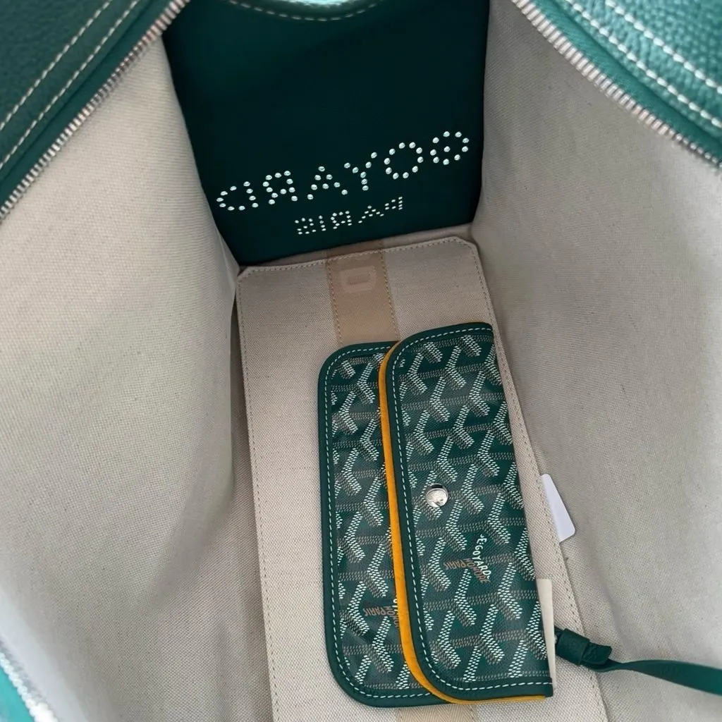 Goyard Goyard Hardy Bag Green Canvas Never worn, with tag - Inside View