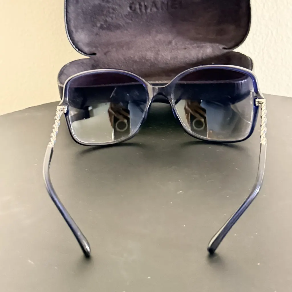 Chanel Chanel Blue Color Shades Blue Good - Inside View