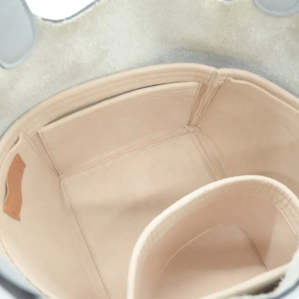 Hermès Picotin Lock 22 W White Leather Fair - Model View