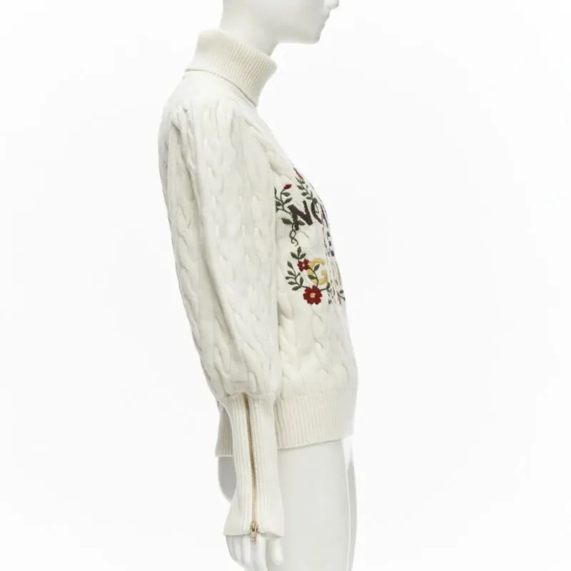 Gucci Floral Cable Turtleneck Beige Wool Never worn - Model View