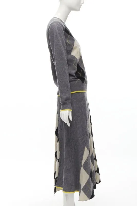 Pringle of Scotland Grey Argyle Skirt Set MultiColor Wool Never worn - Model View
