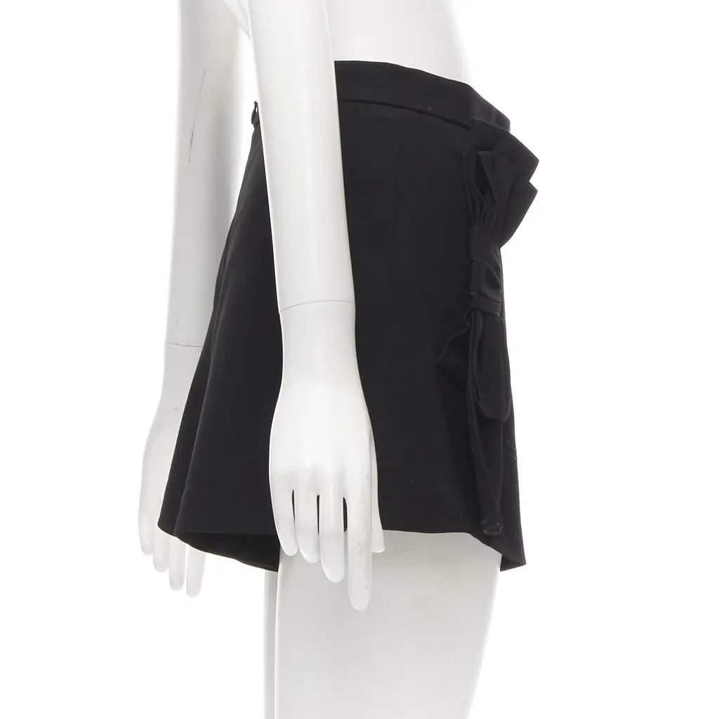 RED VALENTINO GARAVANI Bow Waist Shorts Black Viscose Never worn - Model View