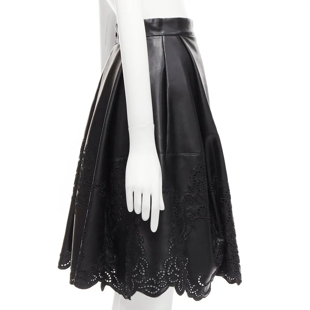 Ermanno Scervino Lattice Scalloped Skirt Black Polyamide Very good - Model View