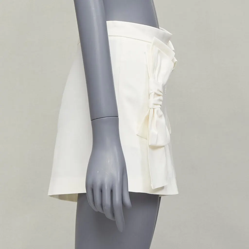 Red Valentino Ribbon Bow Shorts Ecru Viscose Never worn - Model View