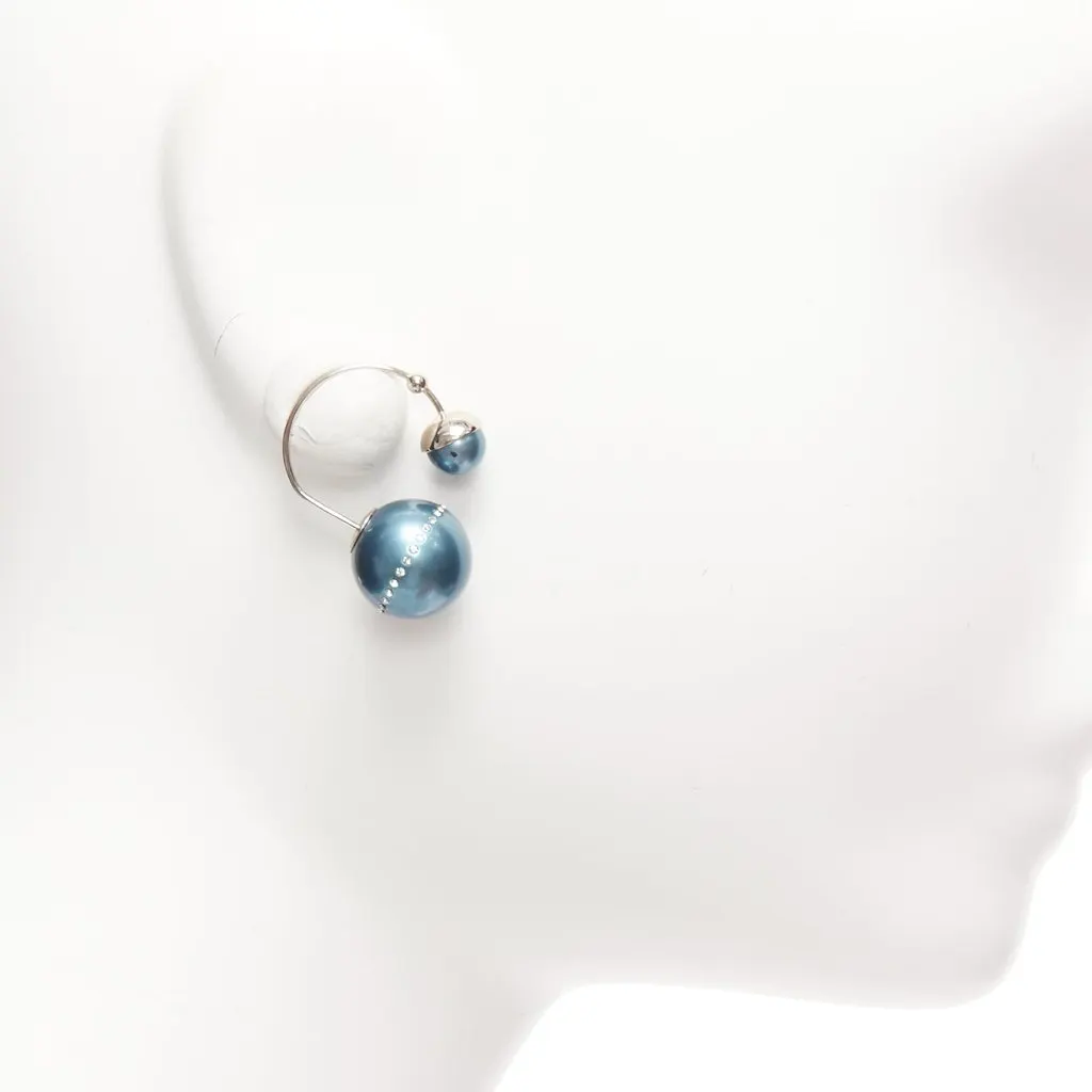 Dior Blue Pearl Earrings Blue Pearl Fair - Model View