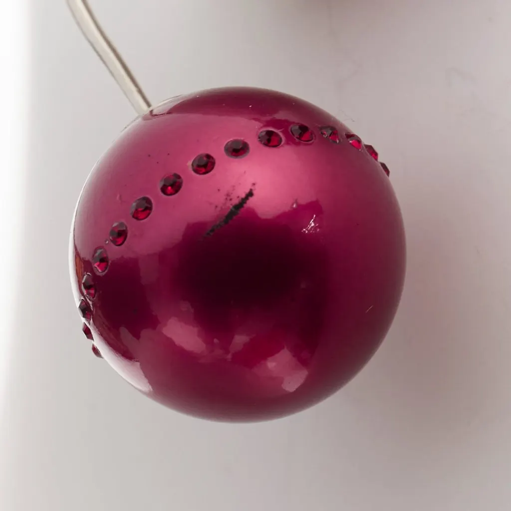 Dior Red Pearl Earrings Red Pearl Fair - Box View