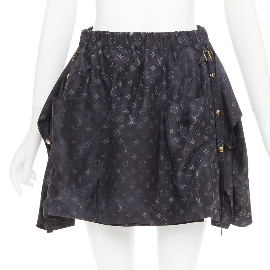 Louis Vuitton 1AAY5G Monogram Cloud Pocket Grey Silk Very good - Front View