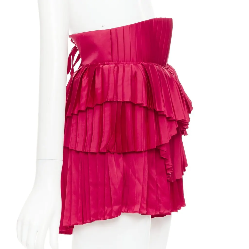Unsigned Hibi Red Polyester Very good - Model View