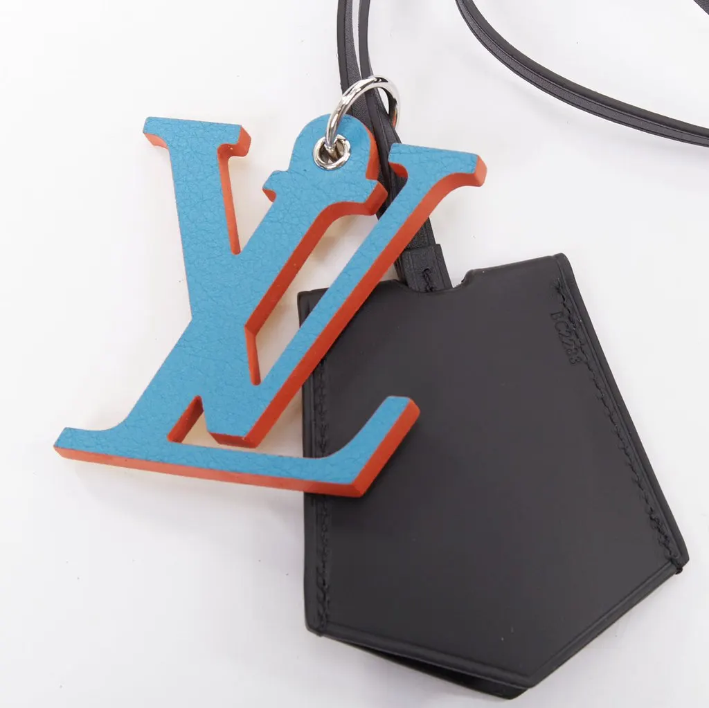 Louis Vuitton Blue Travel Blue Leather Very good - Inside View