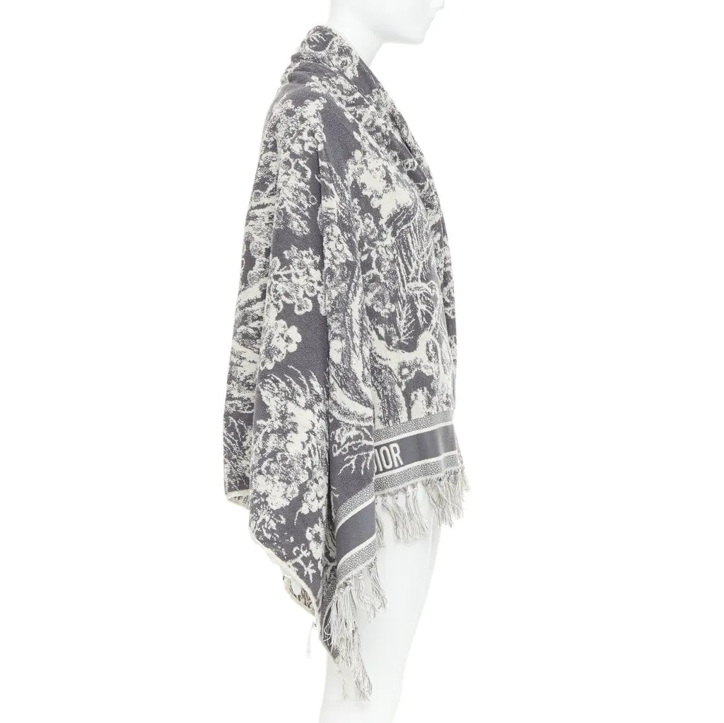 Dior Ecru Cotton Scarf Beige Cotton Very good - Model View