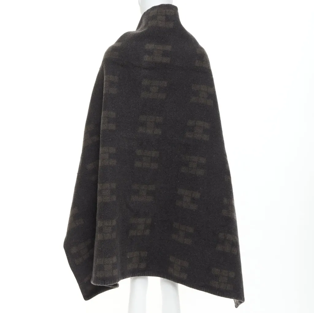 Hermès Khaki Scarf Khaki Fair - Back View