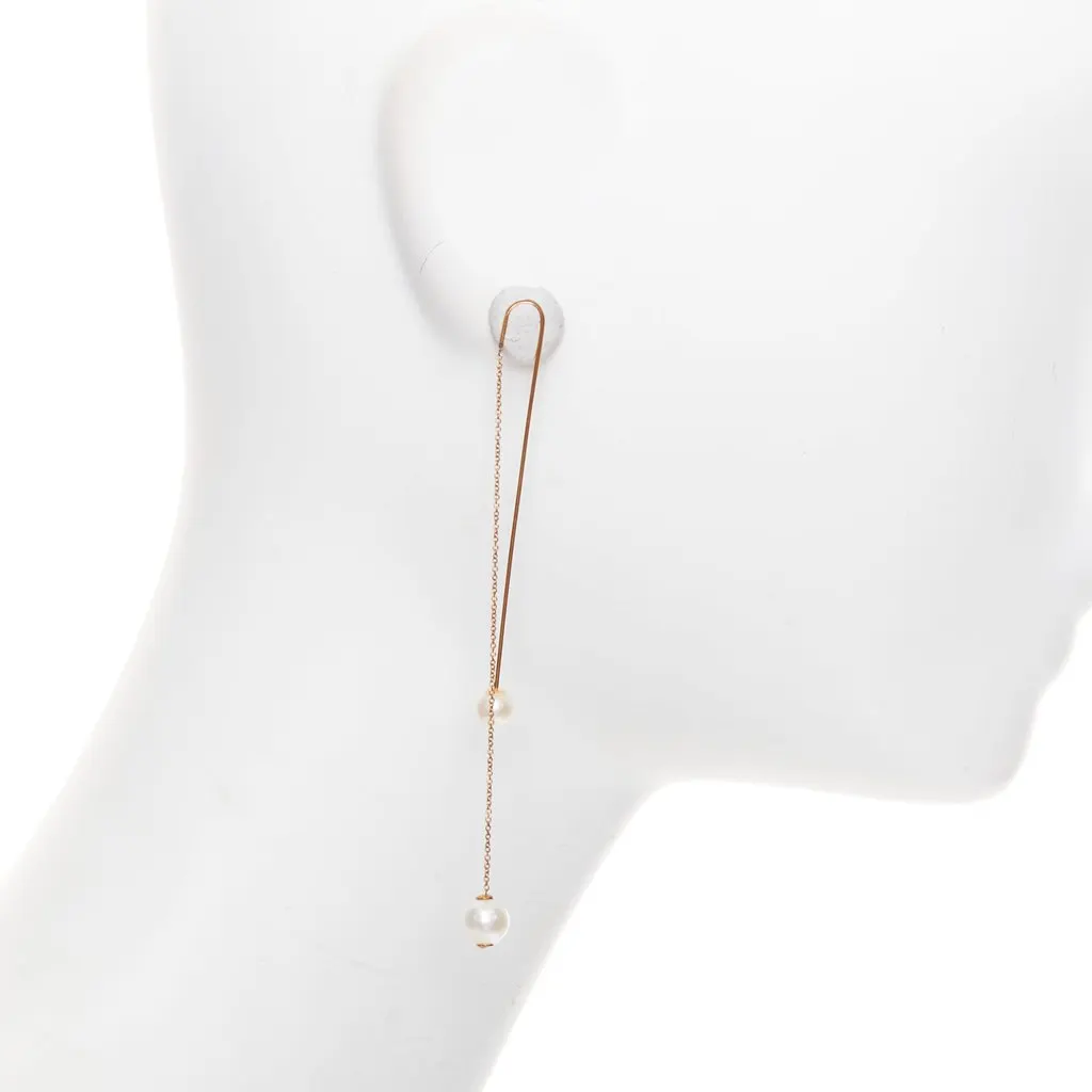 Unsigned Gold Earrings Gold Very good - Model View