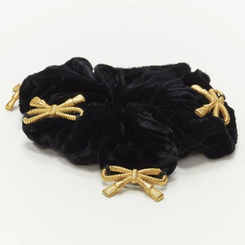 Unsigned Bow Scrunchie Black Velvet Very good - Back View