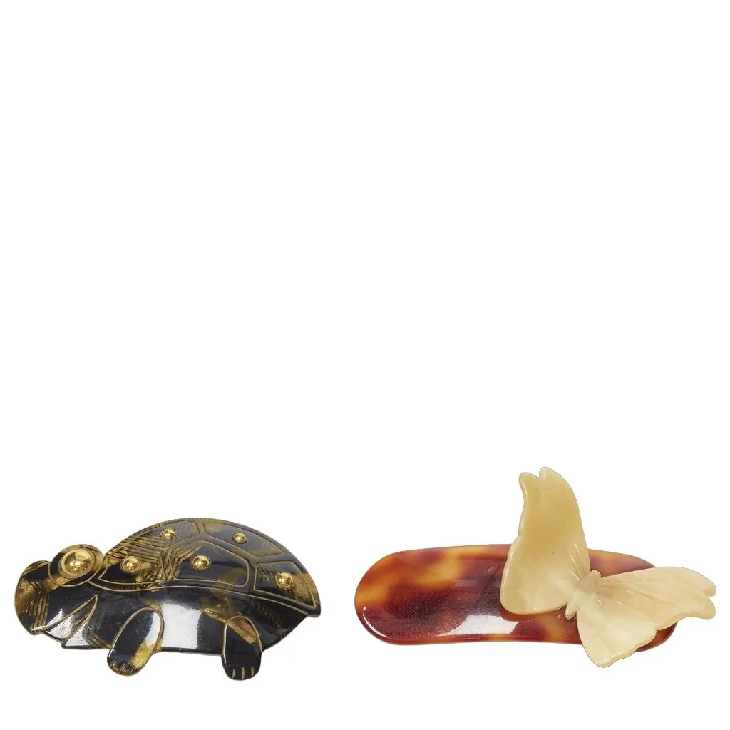 Unsigned Turtle Hair Clip Brown Plastic Good - Front View