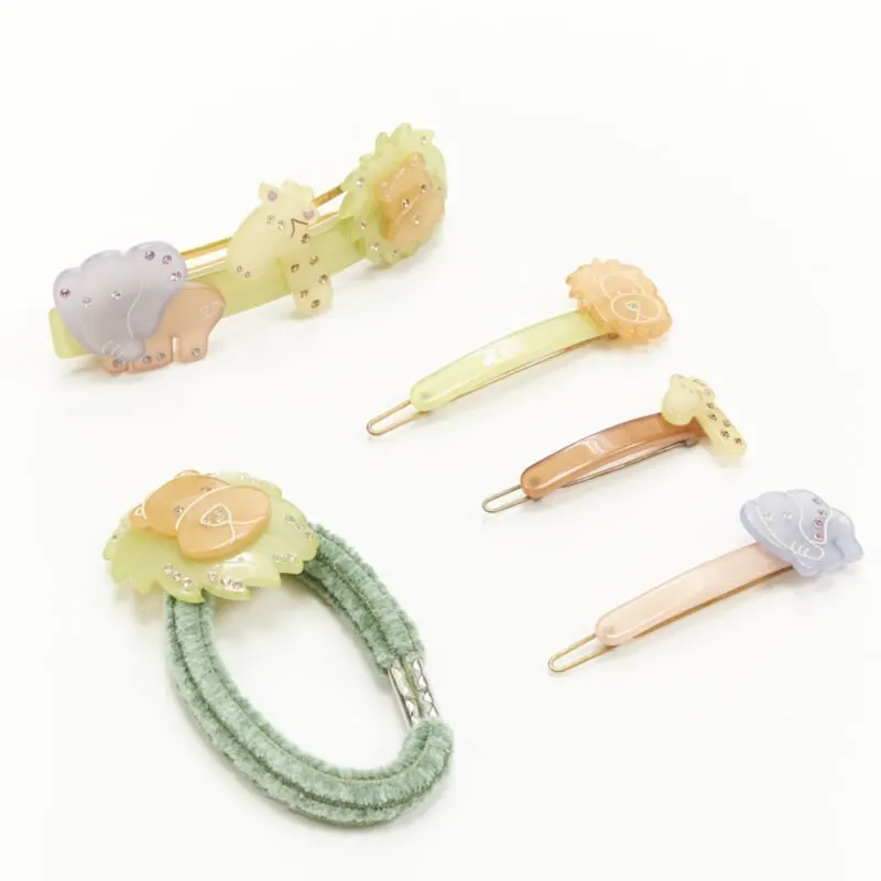 Unsigned Safari Hair Clips MultiColor Plastic Very good - Front View