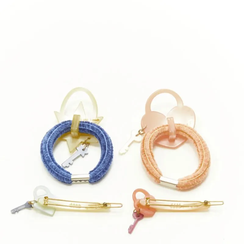 Unsigned Lock Hair Clips MultiColor Plastic Never worn - Inside View