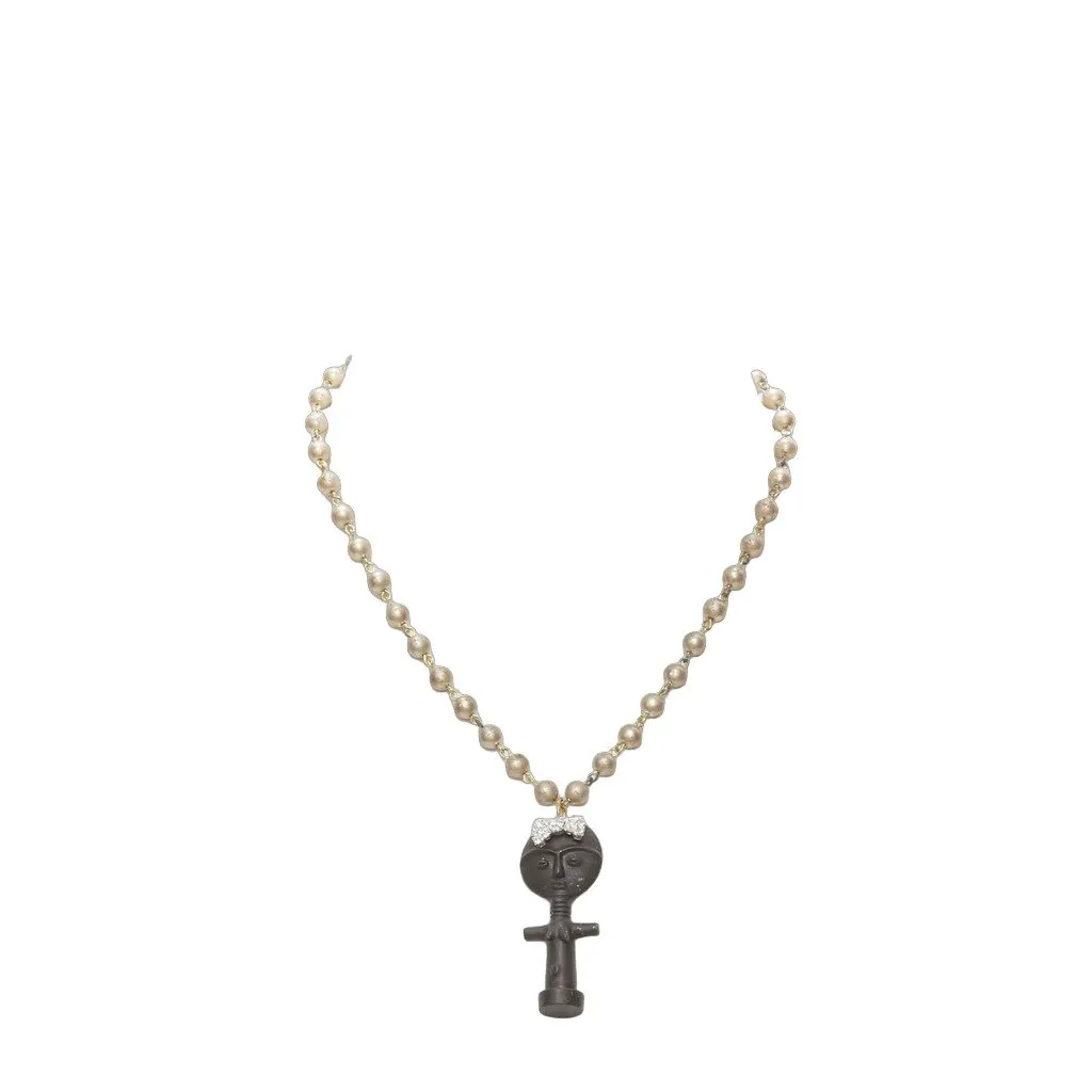 Unsigned Statue Pearl Necklace Beige Pearl Good - Front View