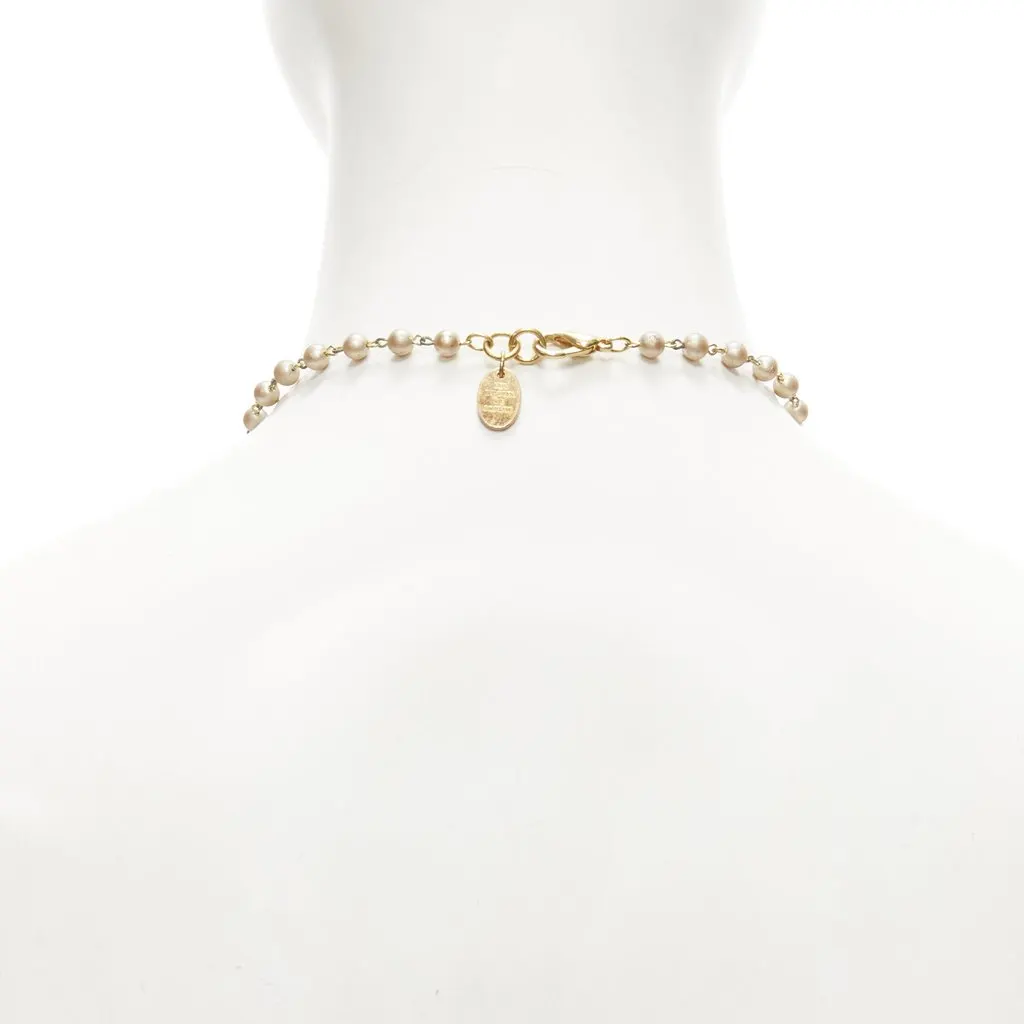 Unsigned Statue Pearl Necklace Beige Pearl Good - Model View